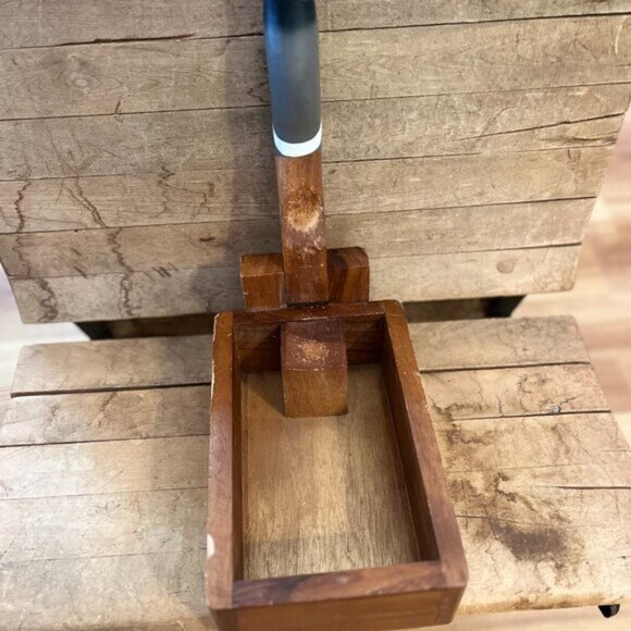 1950's Vintage Beautiful Maple Hand Painted Mallard Duck Nut Cracker - Picture 8 of 11